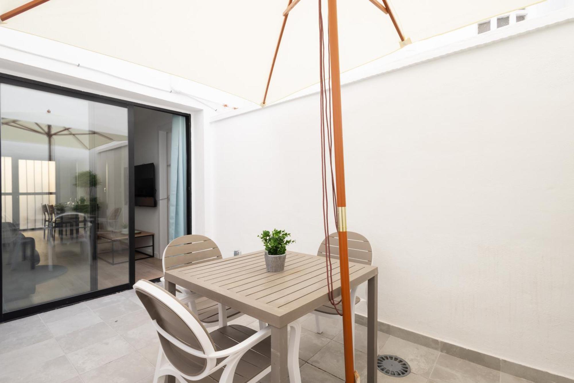 Cruz Cubierta Apartments Valencia Bagian luar foto