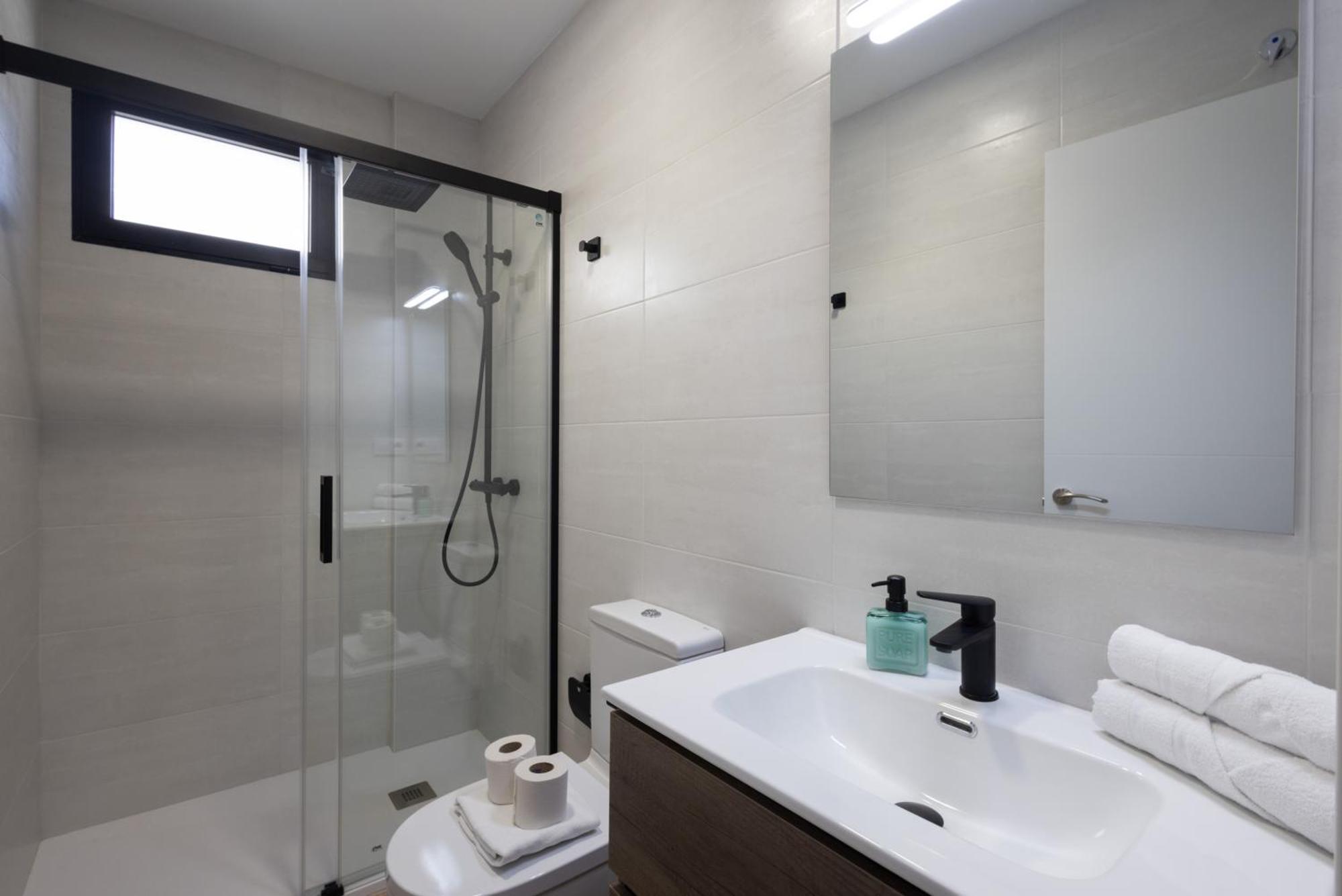 Cruz Cubierta Apartments Valencia Bagian luar foto