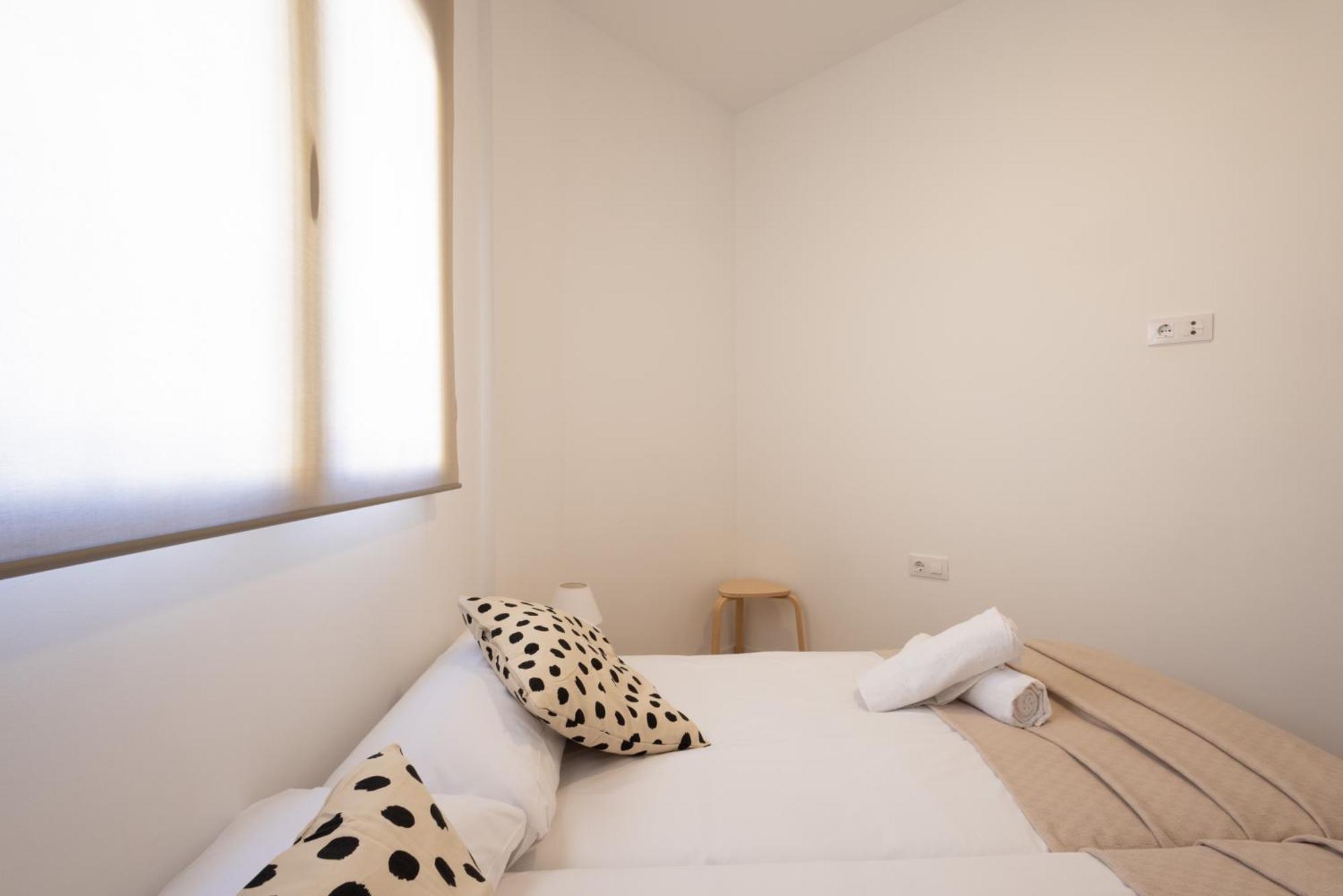 Cruz Cubierta Apartments Valencia Bagian luar foto